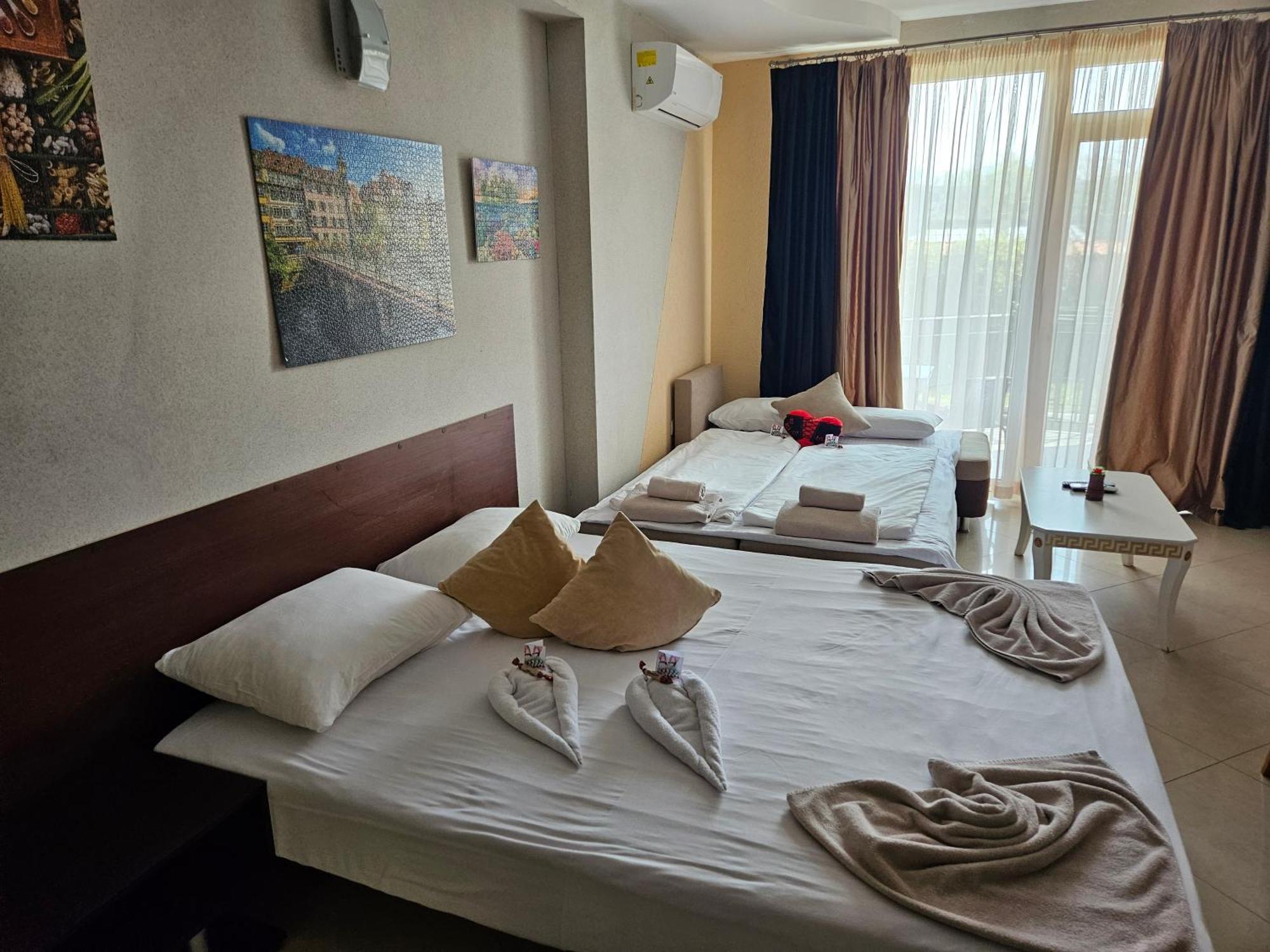 Paralax Hotel Varna Exterior foto